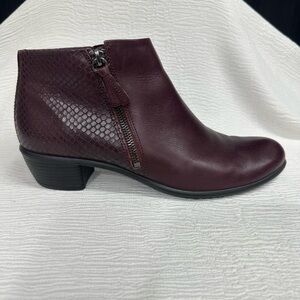 Ecco Burgundy Red Leather Ankle Booties with Snakeskin Textured​